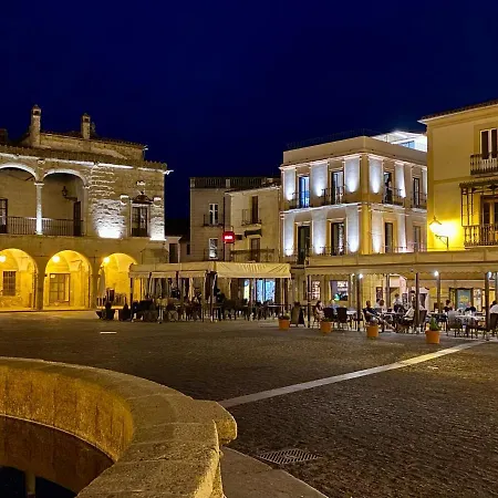 El Patio, Plaza Mayor Trujillo