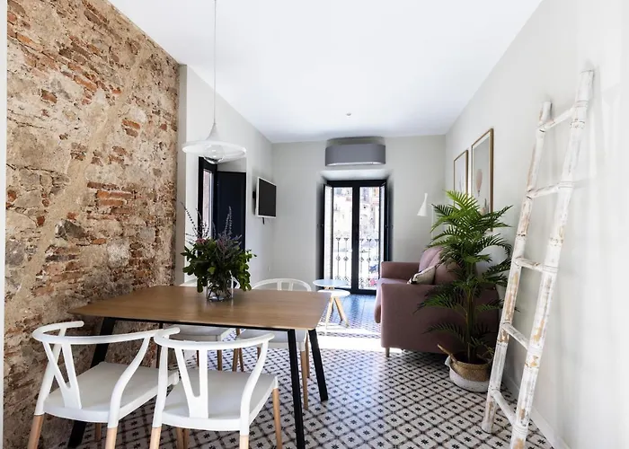 Apartamento De Diseno Y Centricos En La Plaza Mayor - El Patio *